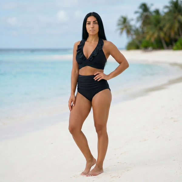 Bikini taille haute gainant Elya noir vue de face — haut volants, culotte taille haute fronces
