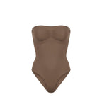 Body bustier gainant taupe packshot — sans bretelles, bande silicone, finition seamless