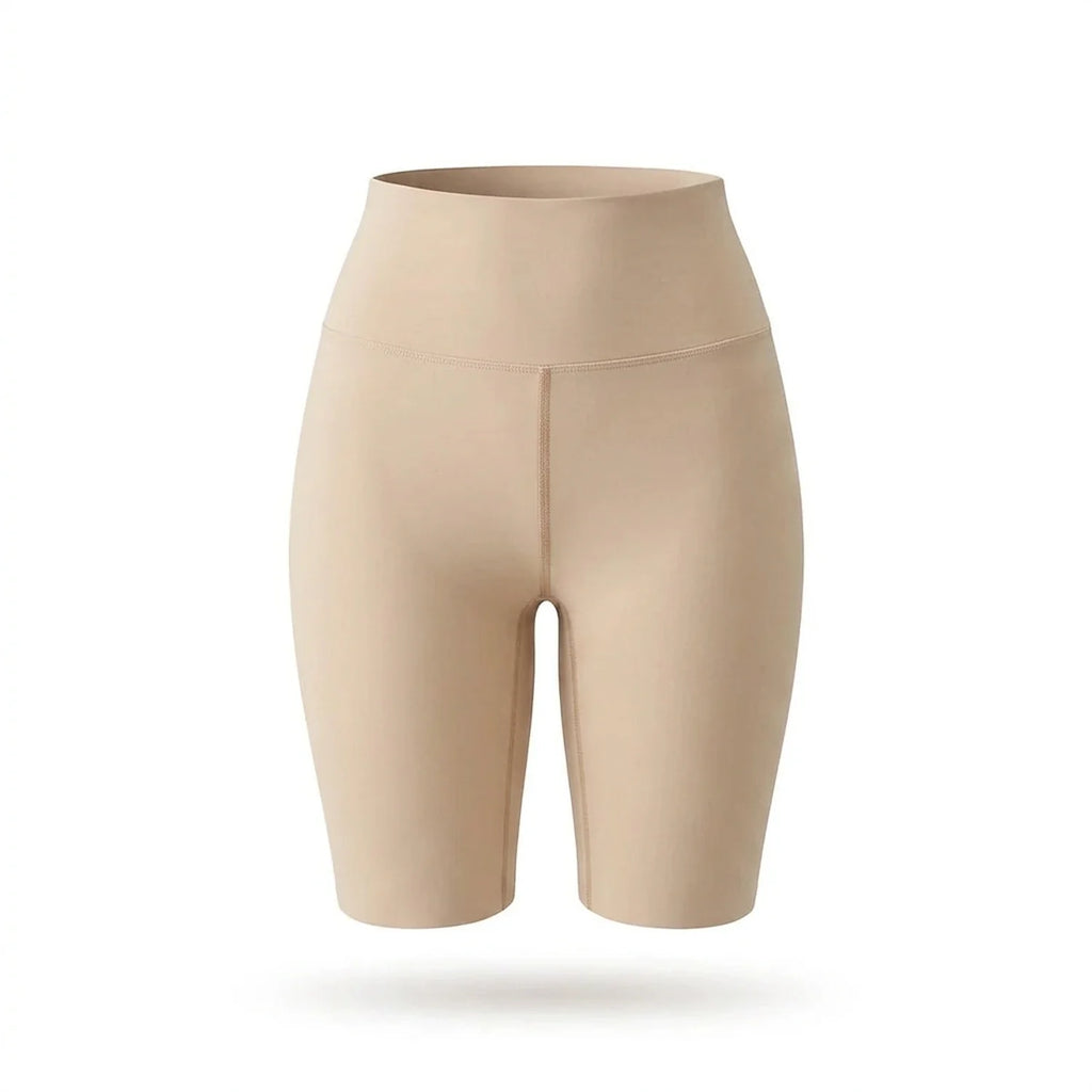 Shorty gainant invisible femme — packshot produit, boyshort beige taille haute, finition seamless