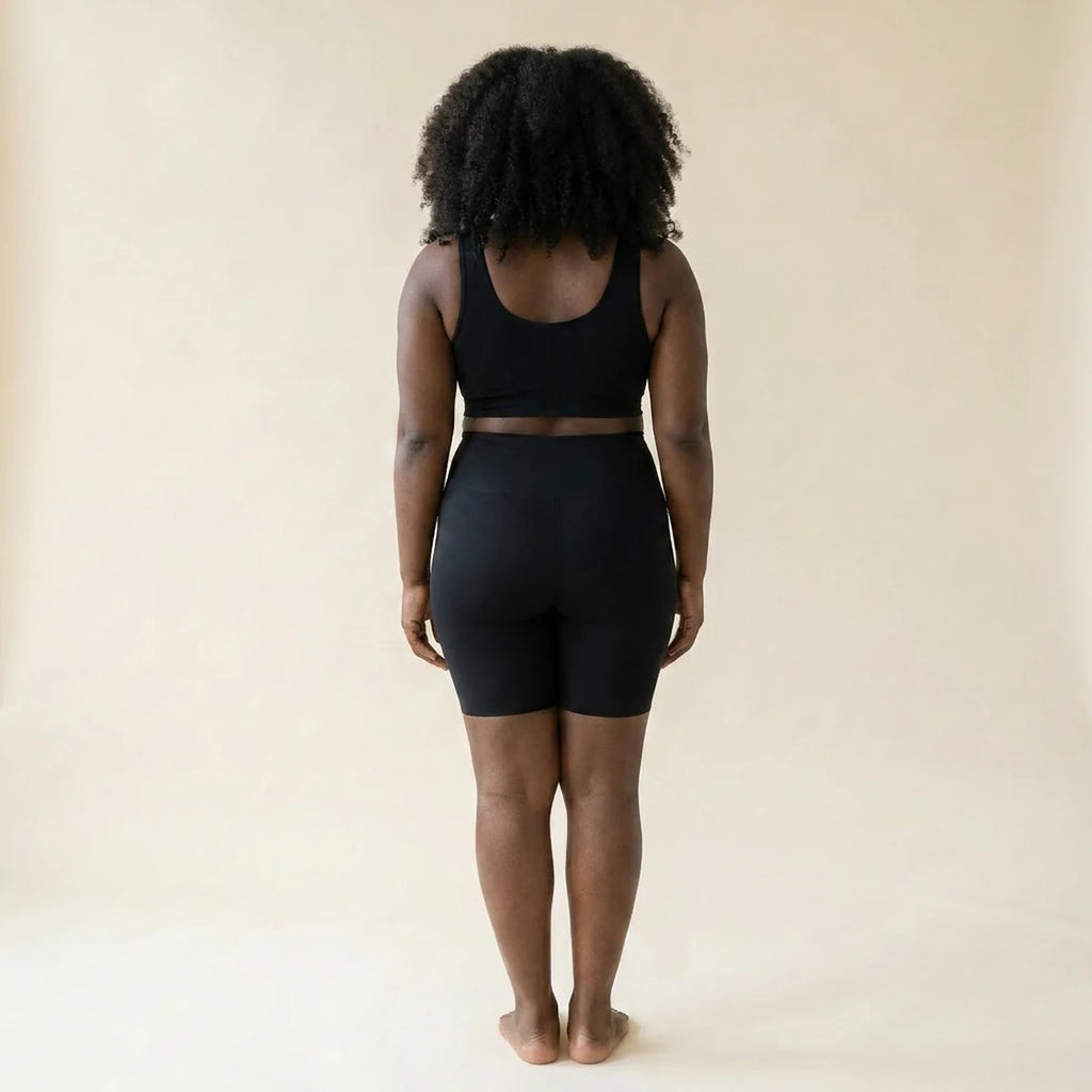 Shorty gainant invisible — vue de dos, coupe boyshort couvrante, finition seamless invisible