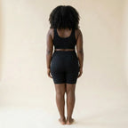 Shorty gainant invisible — vue de dos, coupe boyshort couvrante, finition seamless invisible